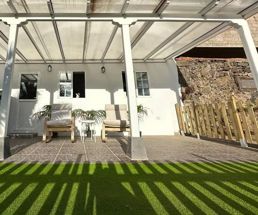 Casa Rural Con Piscina Climatizada イコー・デ・ロス・ビノス スペイン
