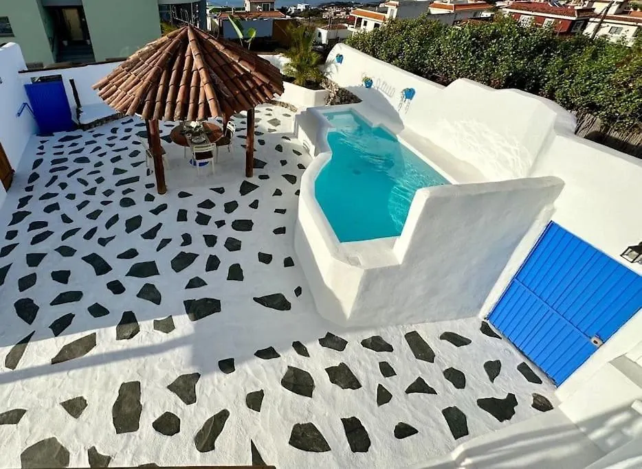 Casa Rural Con Piscina Climatizada イコー・デ・ロス・ビノス 別荘